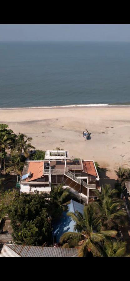 Neela Waters - Beach Home Alappuzha Ngoại thất bức ảnh