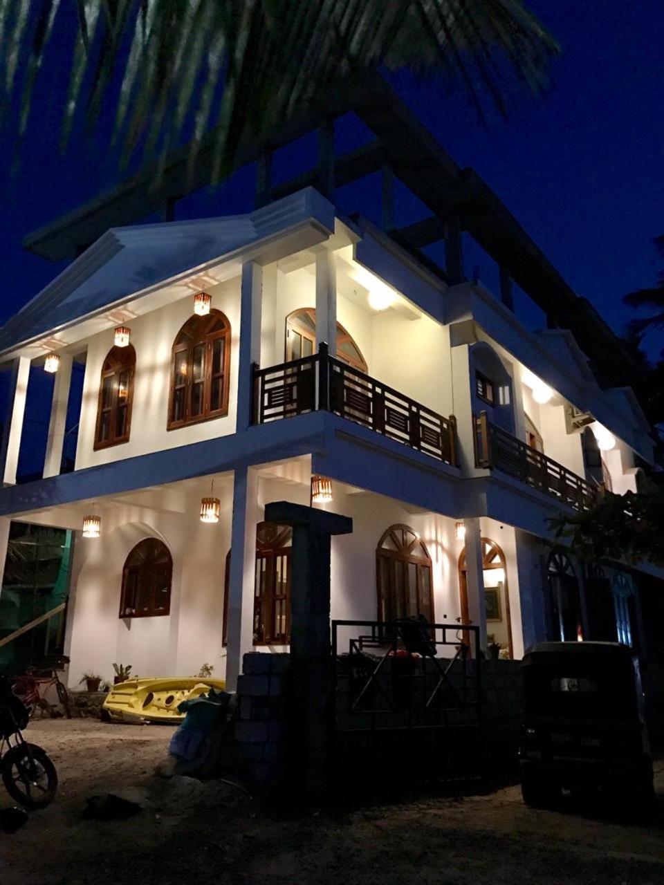 Neela Waters - Beach Home Alappuzha Ngoại thất bức ảnh