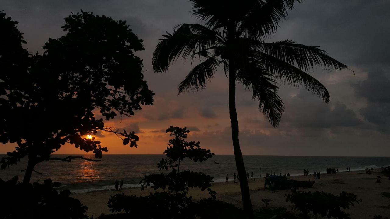 Neela Waters - Beach Home Alappuzha Ngoại thất bức ảnh